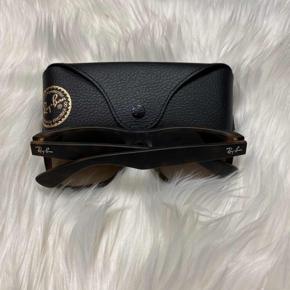 RayBan - Picture 2 of 5